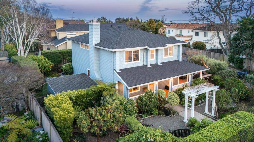 Capitola, CA 95010,1600 49th AVE