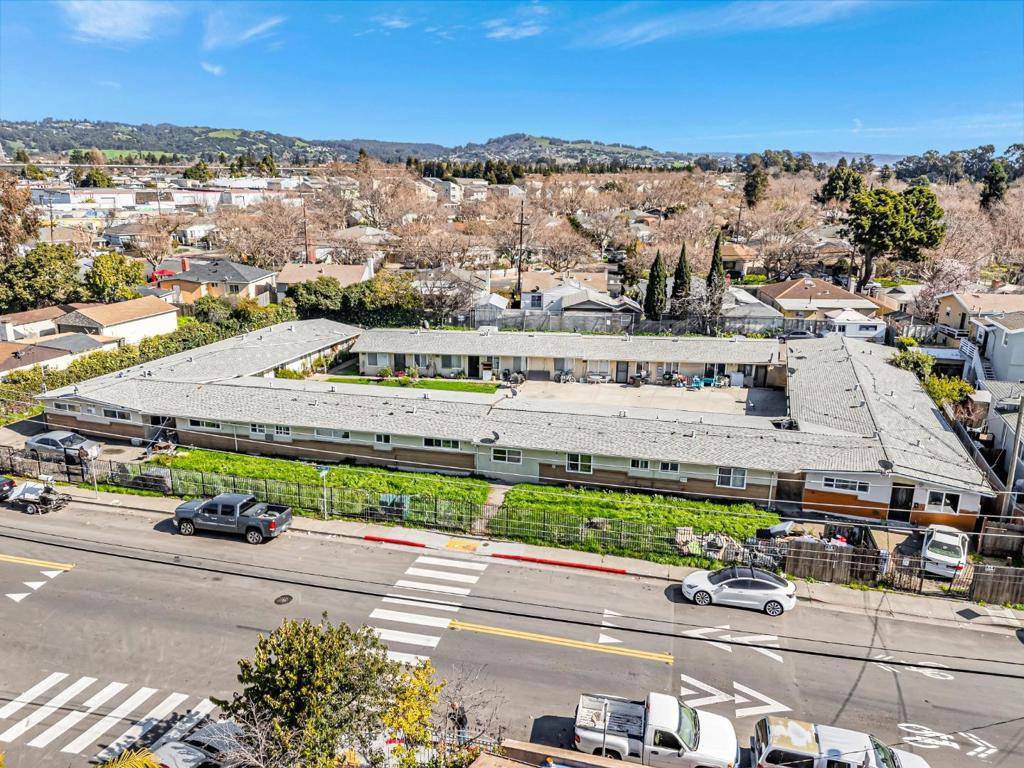 Oakland, CA 94603,548 105th AVE