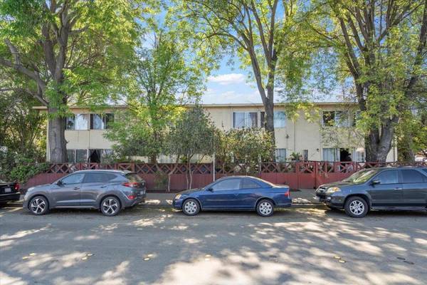 Redwood City, CA 94063,3212 Rolison RD