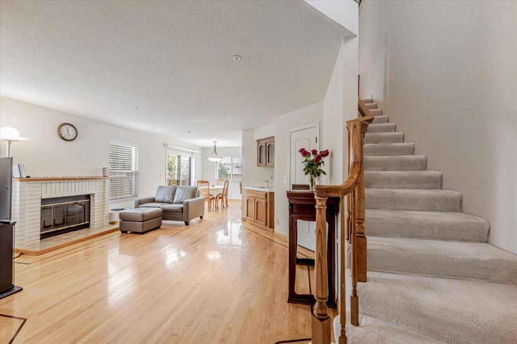 Castro Valley, CA 94546,20668 Maria CT