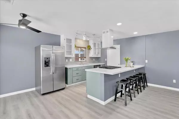 Salinas, CA 93907,833 Van Ness CT