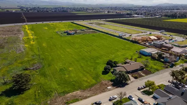 N Chappell RD, Hollister, CA 95023