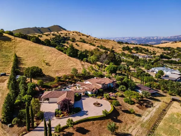 Morgan Hill, CA 95037,1605 W Edmundson AVE