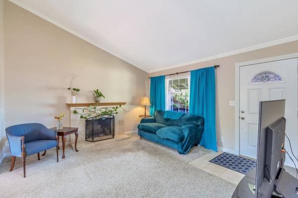 El Granada, CA 94018,370 Bridgeport DR