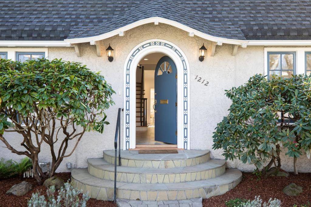 Palo Alto, CA 94301,1212 Parkinson AVE