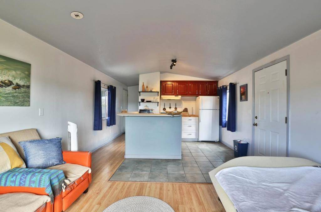 Santa Cruz, CA 95060,170 W Cliff DR