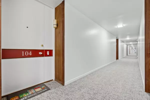 San Mateo, CA 94401,808 Laurel AVE #104