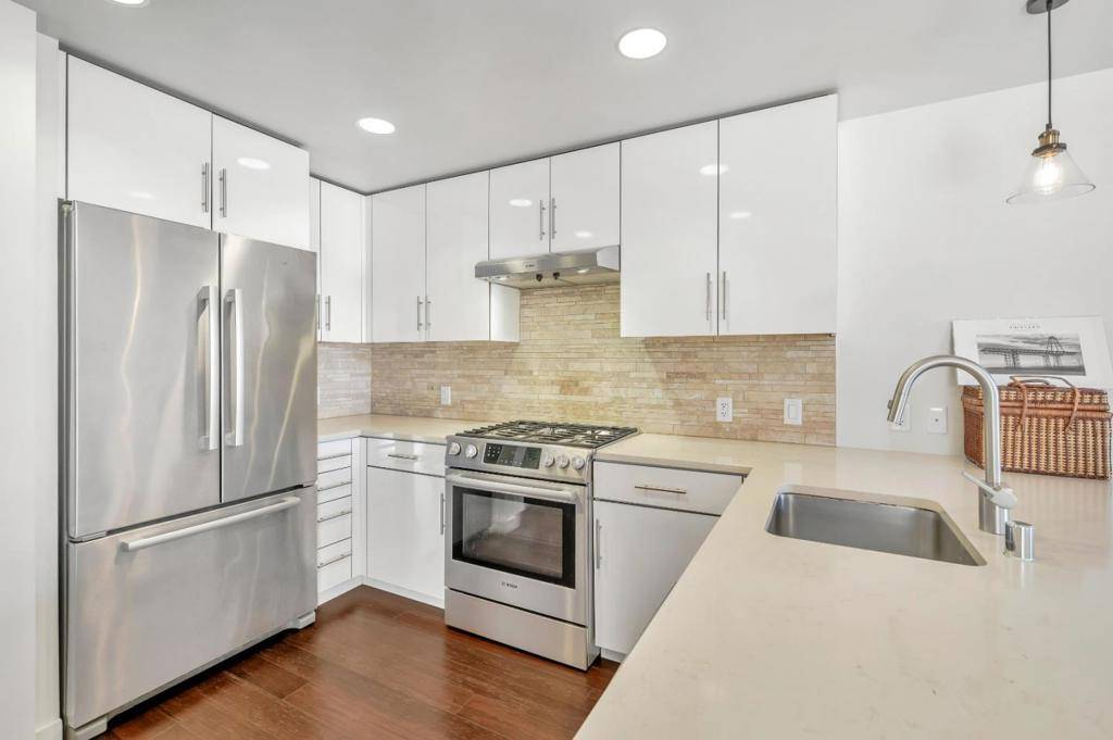 San Francisco, CA 94124,501 Hudson AVE #304