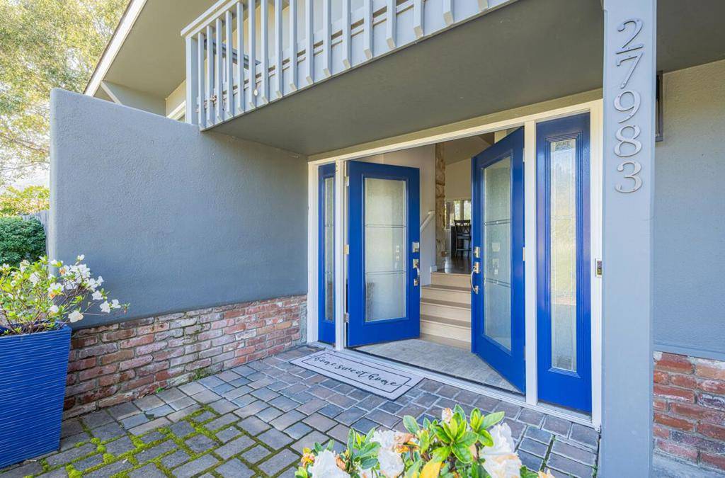 Carmel, CA 93923,27983 Berwick DR