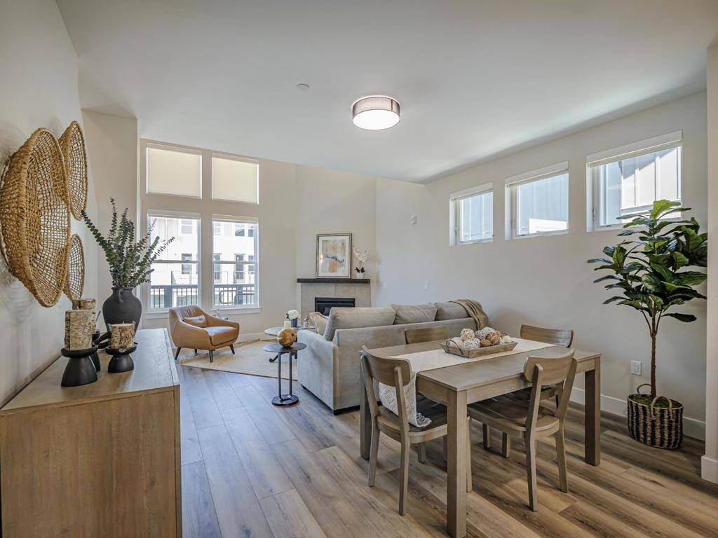 Aptos, CA 95003,116 Aptos Village WAY #4