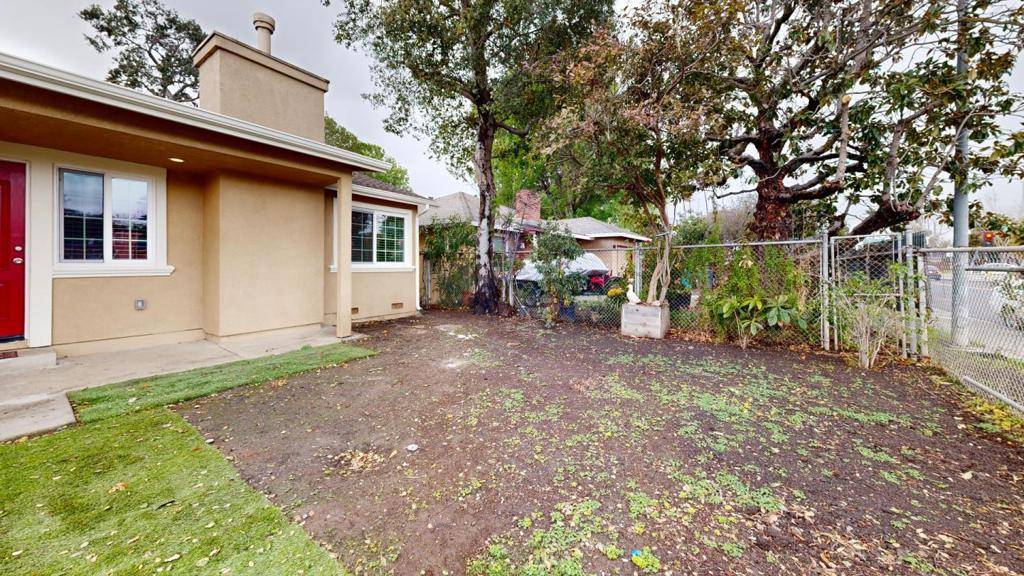 East Palo Alto, CA 94303,616 Bell ST