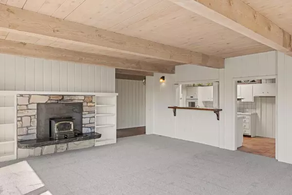 Carmel Valley, CA 93924,233 Vista Verde