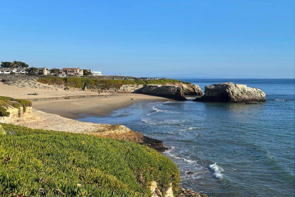 Santa Cruz, CA 95060,2395 Delaware
