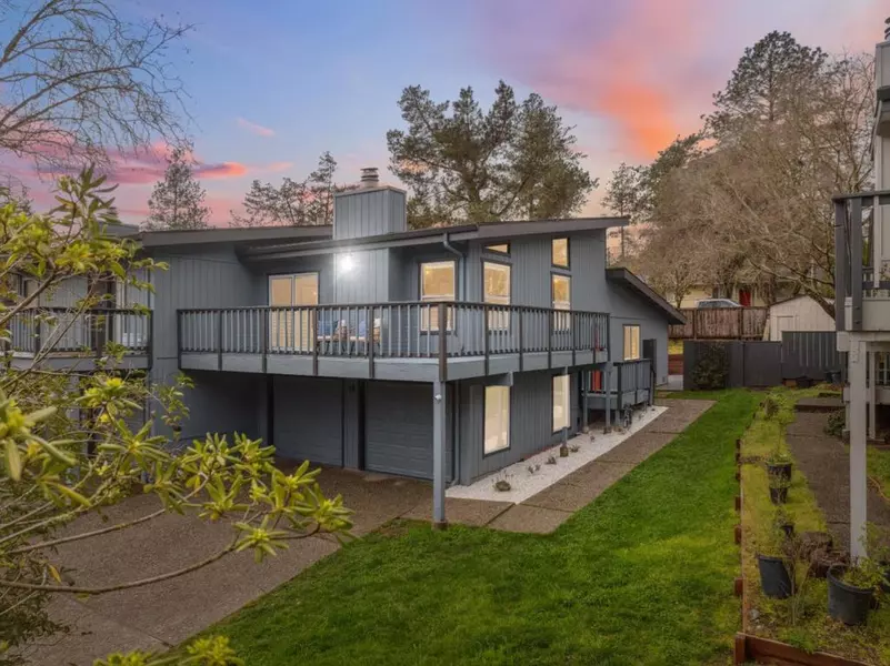 19 Erba LN, Scotts Valley, CA 95066