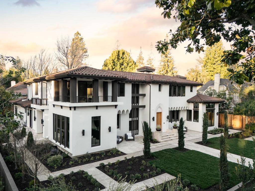 Palo Alto, CA 94301,1307 University AVE
