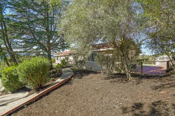 Orinda, CA 94563,79 Muth DR