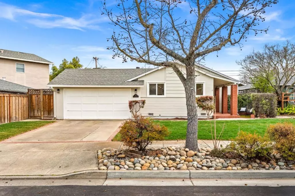 Los Gatos, CA 95032,130 Greendale DR