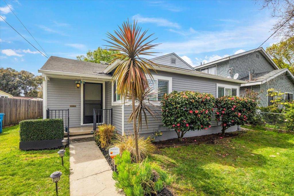 San Mateo, CA 94401,220 Lindbergh ST