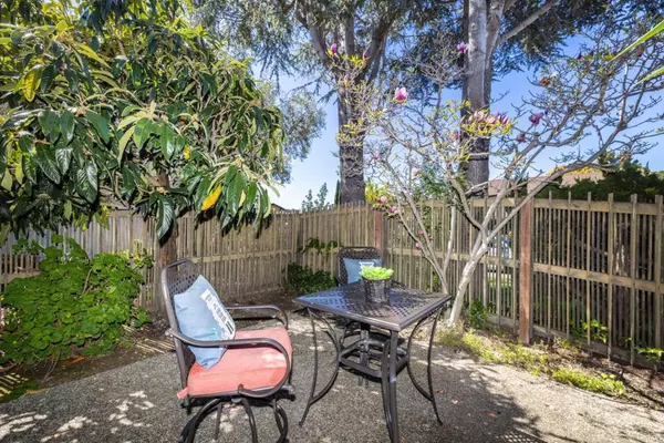 Foster City, CA 94404,1053 Jamaica ST