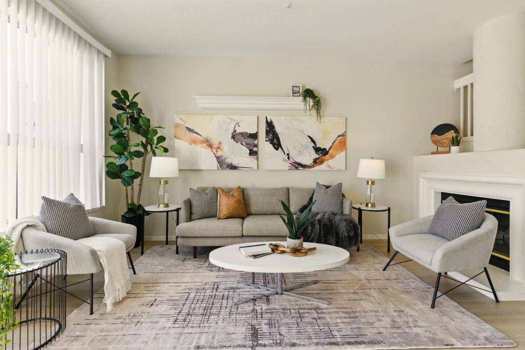 CA 94065,583 Shoal CIR