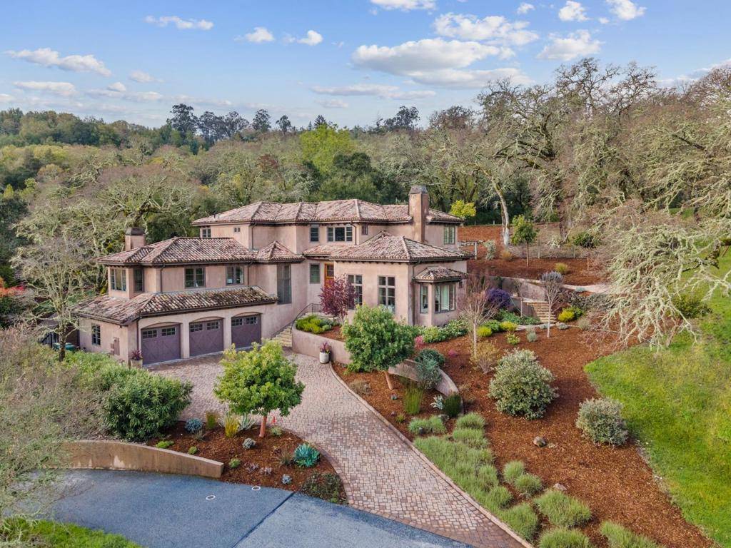 4 Buck Meadow DR, Portola Valley, CA 94028