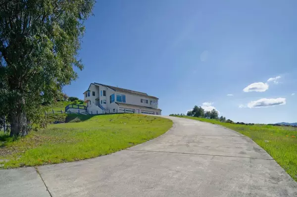 San Jose, CA 95120,20248 Viewcrest CT