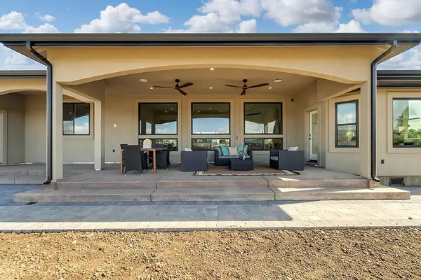 San Martin, CA 95046,475 E Middle AVE