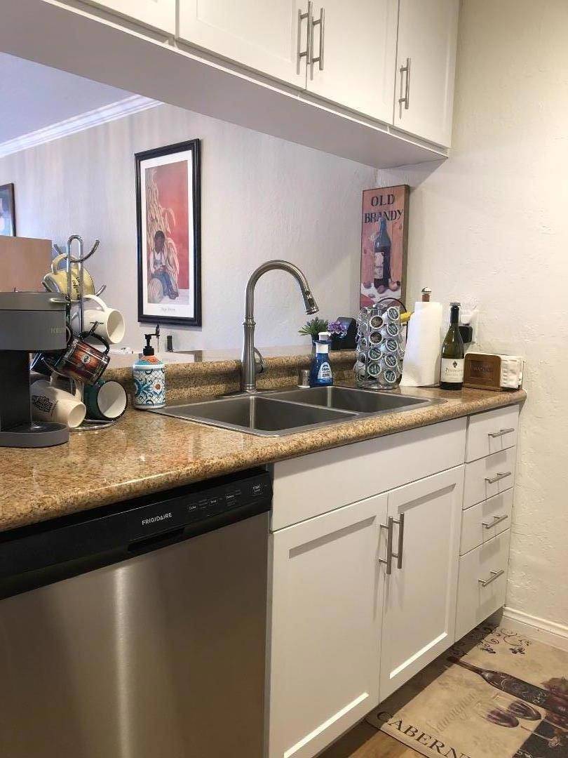 Livermore, CA 94550,1085 Murrieta BLVD #103
