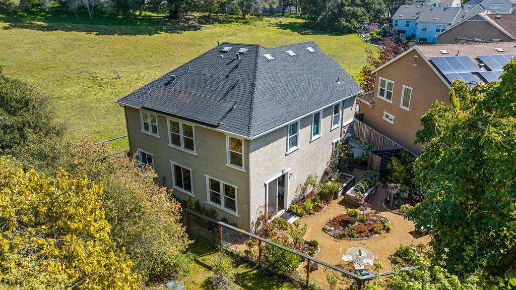Santa Cruz, CA 95060,237 Fieldcrest LN