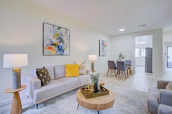 Sunnyvale, CA 94086,926 La Mesa TER #F