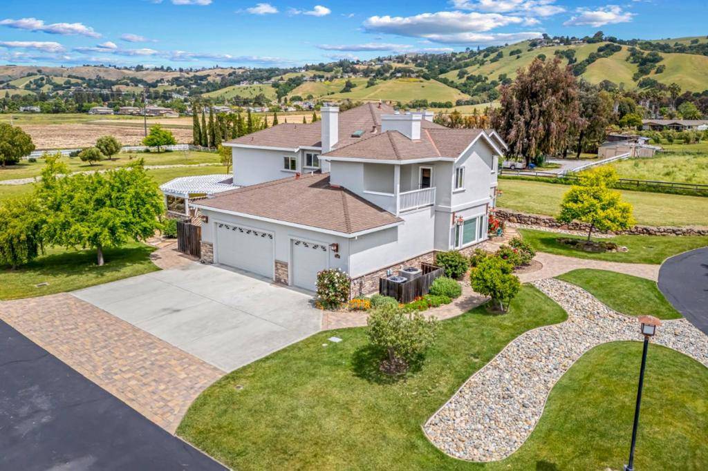 Morgan Hill, CA 95037,2340 Tennant AVE