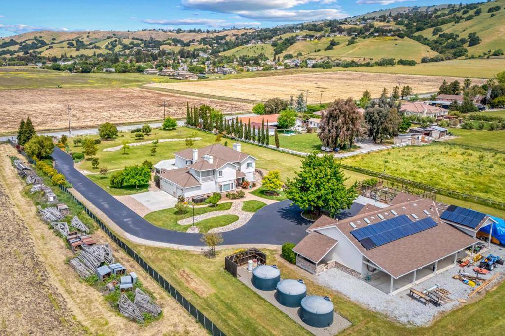 Morgan Hill, CA 95037,2340 Tennant AVE