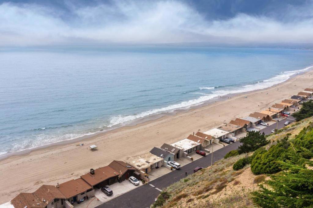 372 Oceanview DR, La Selva Beach, CA 95076