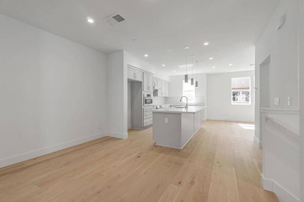 San Ramon, CA 94583,2102 Ivory TER