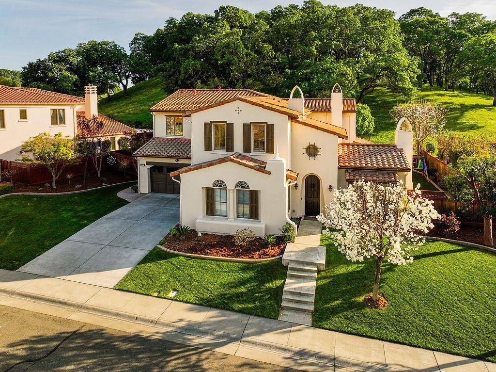 2953 Pebble Beach CIR, Fairfield, CA 94534