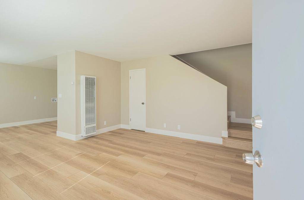 Salinas, CA 93905,903 Rider AVE