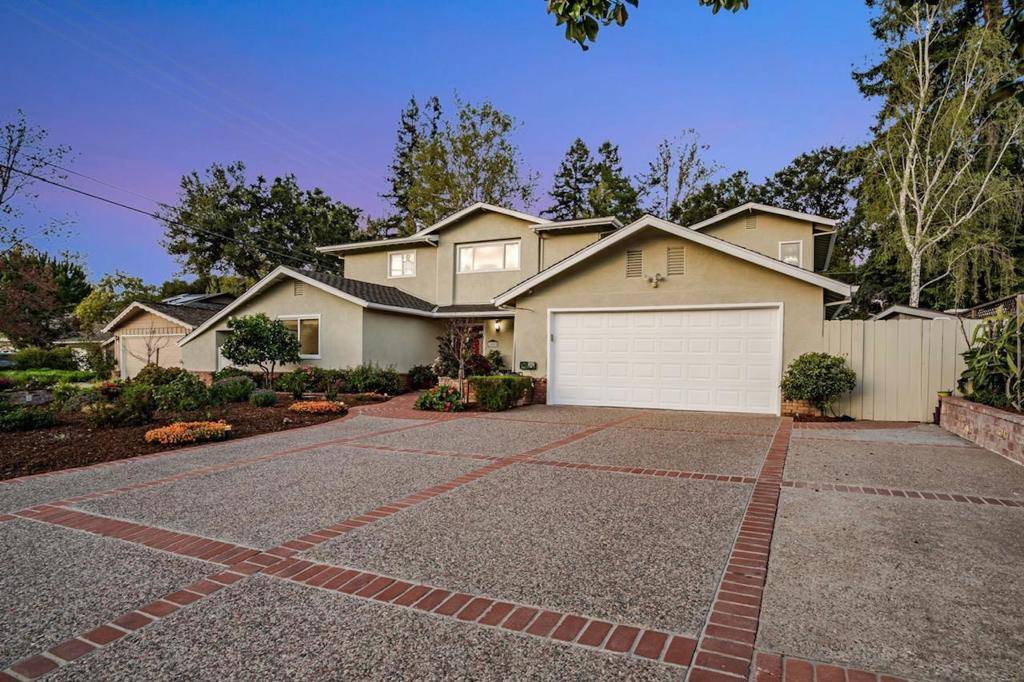 Los Altos, CA 94024,10500 Creston DR