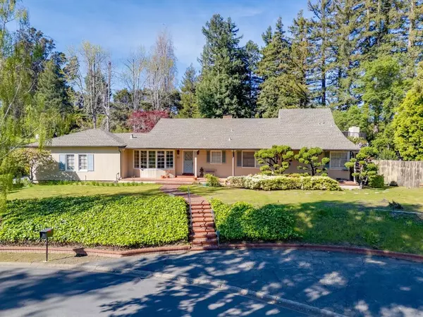 Hillsborough, CA 94010,680 Fairway CIR