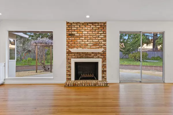 Santa Cruz, CA 95060,115 Crestview TER