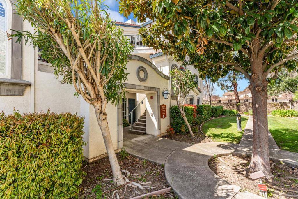 Fremont, CA 94538,1029 Avila Terraza