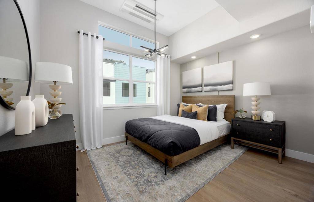 San Mateo, CA 94403,2444 Willow WAY