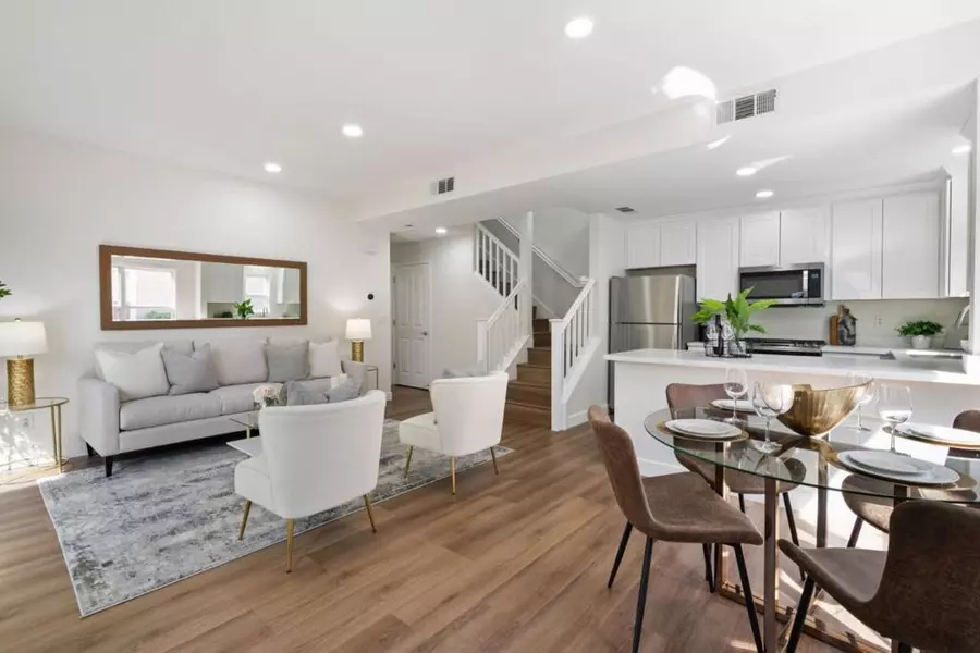 729 Cottage CT, Mountain View, CA 94043