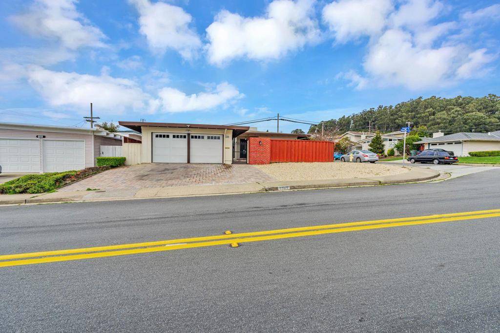 Millbrae, CA 94030,1209 Ridgewood DR