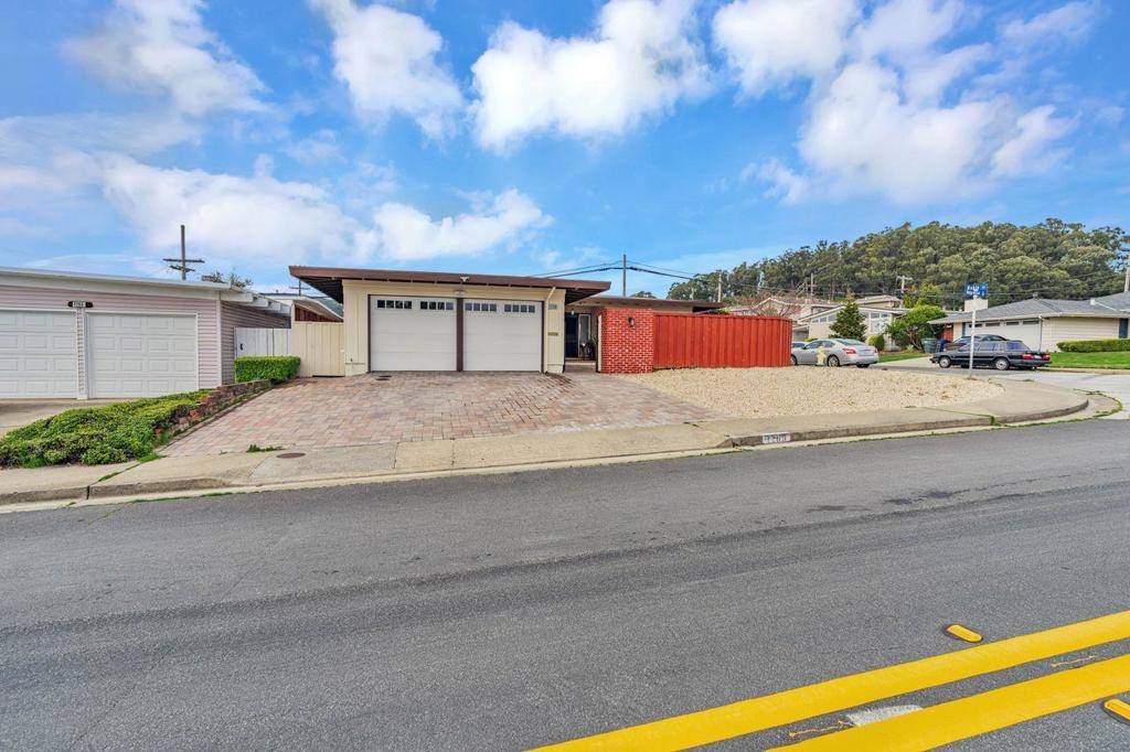 Millbrae, CA 94030,1209 Ridgewood DR