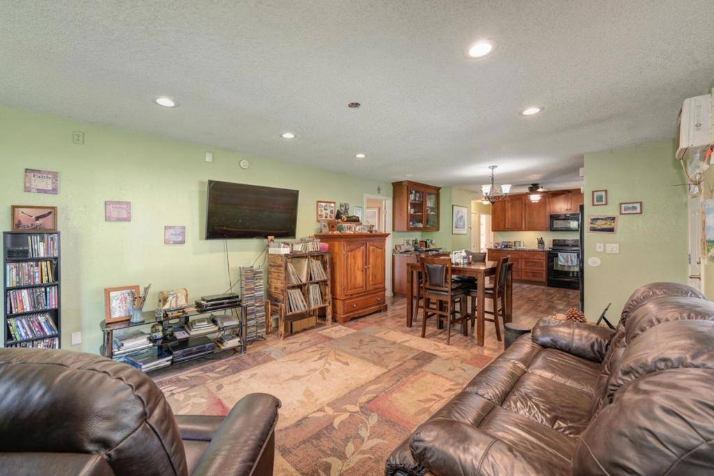 Copperopolis, CA 95228,874 Feather DR