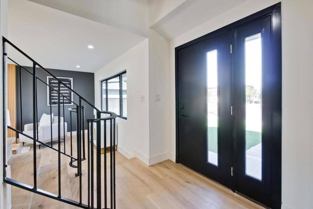 Cupertino, CA 95014,20692 Cheryl DR