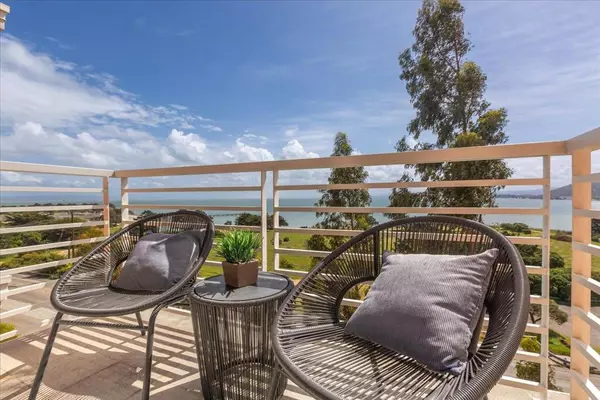 San Francisco, CA 94134,301 Crescent CT #3307