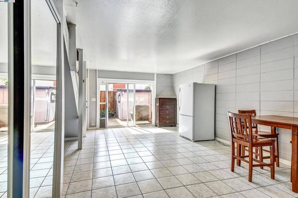 Hayward, CA 94544,27505 Tampa Ave #39