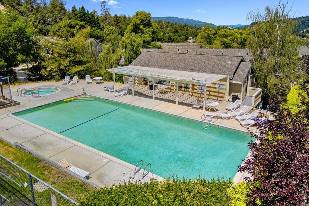 Scotts Valley, CA 95066,17 Carriage LN