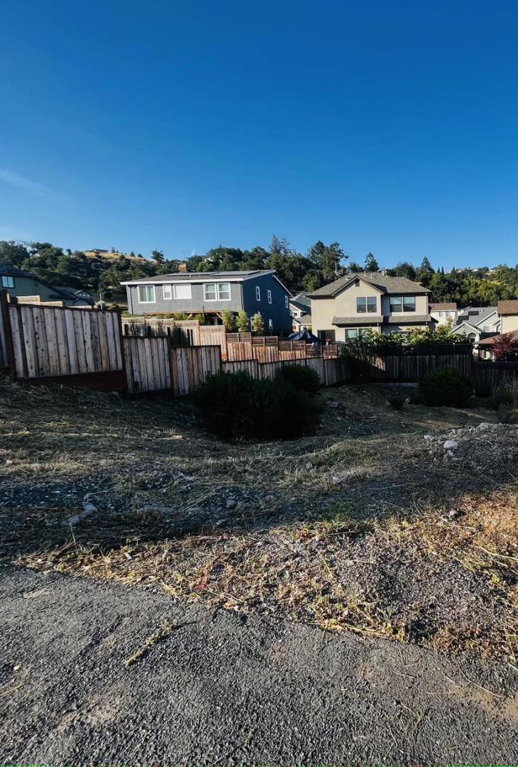 Santa Rosa, CA 95404,2073 Stagecoach RD